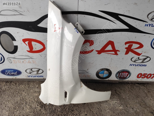 FİAT EGEA SAĞ ÖN ÇAMURLUK ÇIKMA ORJİNAL