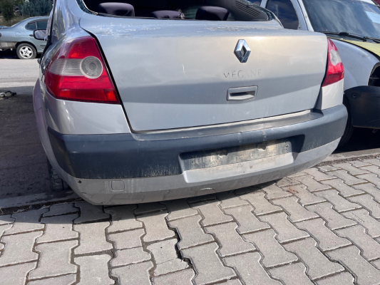 Renault Megane 2 arka tampon