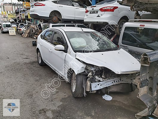 Ford Focus 2.5 Makyajlı Sağ Ön Kapı