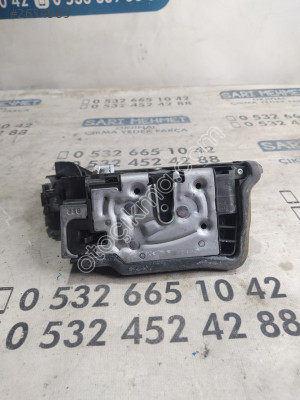 ÇIKMA BMW 5 SERİSİ G30 SAĞ ARKA KAPI KİLİDİ 51227477690