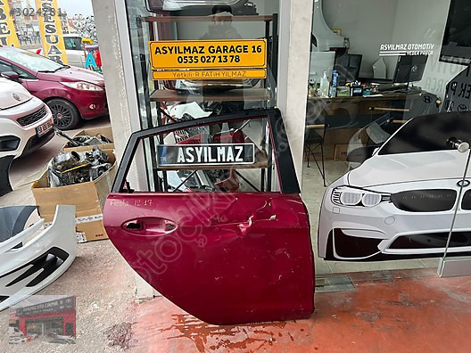 FİESTA SAĞ ARKA KAPI