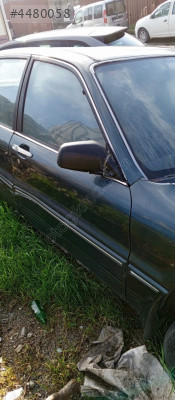 Mitsubushi galant sağ ön kapı