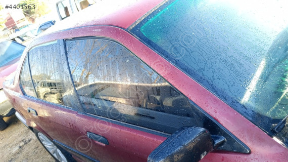 BMW e36 sag kapı camları