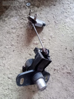 Opel Astra bagaj kilidi