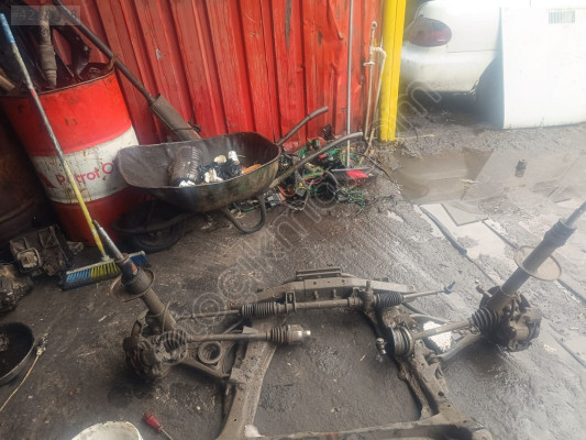 Reno exspres 1.4 travers