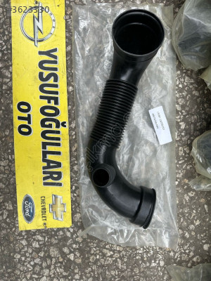 OPEL İNSİGNİA A HAVA FİLTRE ÇIKIŞ BORUSU BENZİNLİ A16LET