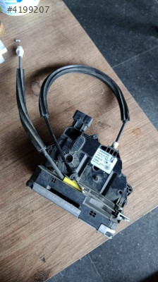 Orijinal Fiat Ducato3 Ön Sağ Kapı Kilidi - Çıkma Parça