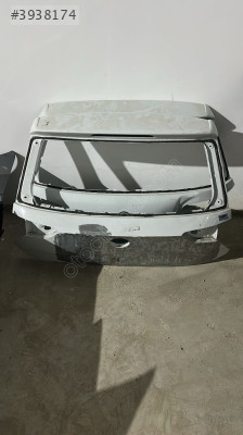 VOLKSWAGEN/ GOLF 13-19 UFAK HASARLI ORJİNAL BAGAJ KAPAĞI.