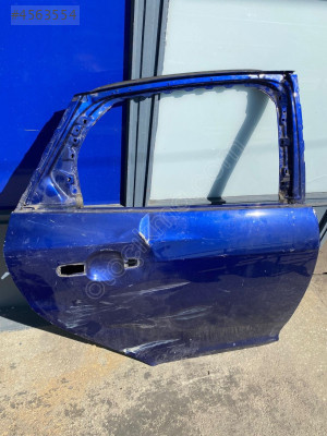 FORD FOCUS ÇIKMA ORJİNAL SAĞ ARKA KAPI