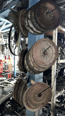 S40 s60 xc90 volant tribün çıkma motor aks krank