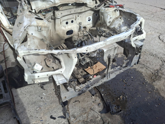 Nissan Primera Ön Panel Podye 2004 ÇIKMA YEDEK PARÇA