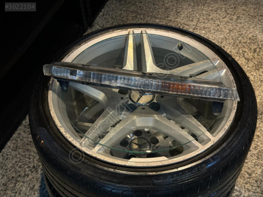 AUDI Q7 SAĞ GÜNDÜZ FARI 4L0 953 042 (ORJ ÇIK)