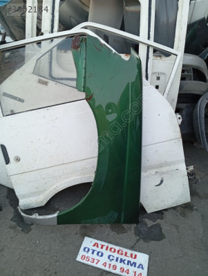 Nissan skystar sol ön çamurluk 1997-2002