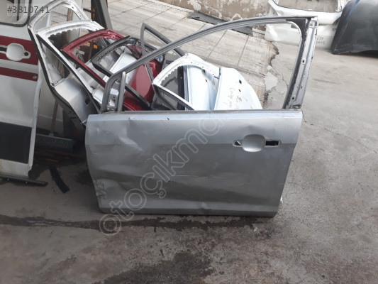FORD FOCUS 2010 ÇIKMA SOL ÖN KAPI
