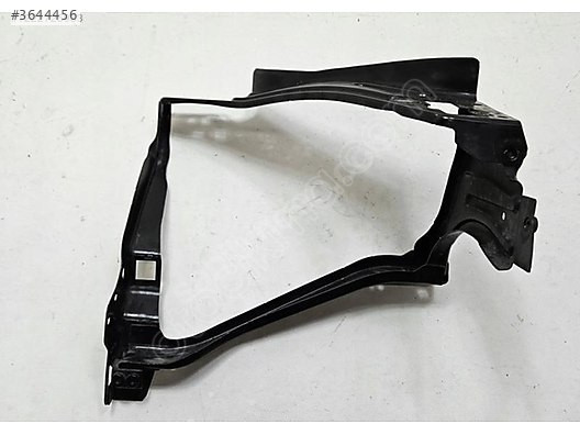 MERCEDES GLK 2008 2015 W204 SAĞ ÖN FAR BRAKETİ A2046260891
