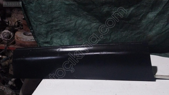 4L0853970D orj hatasız 06-10 audi Q7 sağ arka kapı bandı