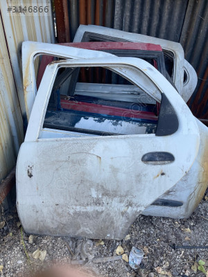 Fiat albea sol arka kapı