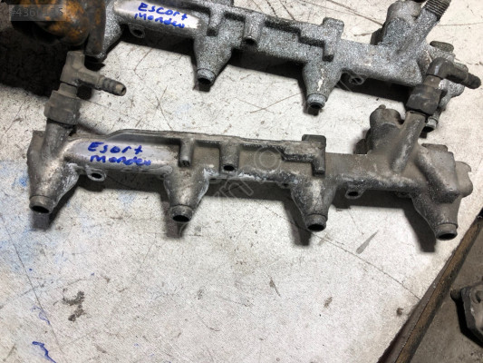 Ford Mondeo Escort 1992-2000 938F-9d280-DA Enjektör Kütüğü