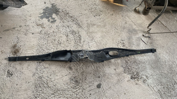 DACİA DUSTER ÖN CAM IZGARASI OTO FEDAİ