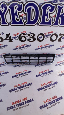 VOLKSWAGEN JETTA ORTA IZGARA KROMLU 2011/2015