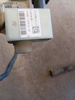 Ford Focus 3.Akü Sigortası AV6N 10C679
