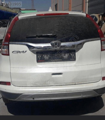 Honda CR-V 2016 Sağ-Sol Stoplu Arka Tampon Bagaj Kapağı