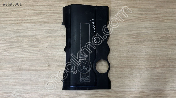058103724G VOLKSWAGEN PASSAT B5 1.8 MOTOR KORUMA KAPAĞI ÜST
