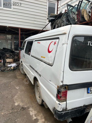 Mazda E 2200 tüm yedek parçaları