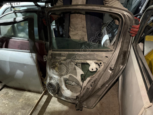 PEUGEOT 407 SAĞ ARKA KAPI MENTEŞESİ ALT VE ÜST ORJİNAL