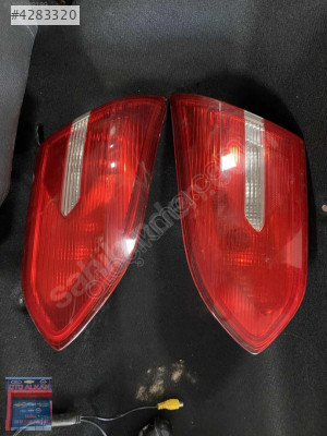FORD FOCUS 3,5 SEDAN ARKA STOP LAMBASI İÇ DIŞ ORİJİNAL