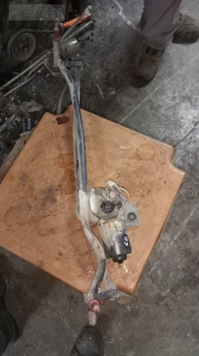 Peugeot  405 silecek motor frezeler