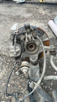 İ20 sağ taşıyıcı