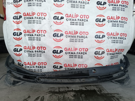 HYUNDAİ İ30 ÖN CAM IZGARASI ORJİNAL