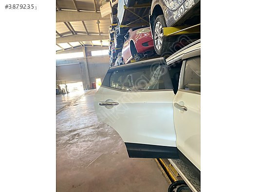 ÜNALLAR OTO: NISSAN QASHQAİ SAĞ ARKA KAPI VE AKSAMLARI