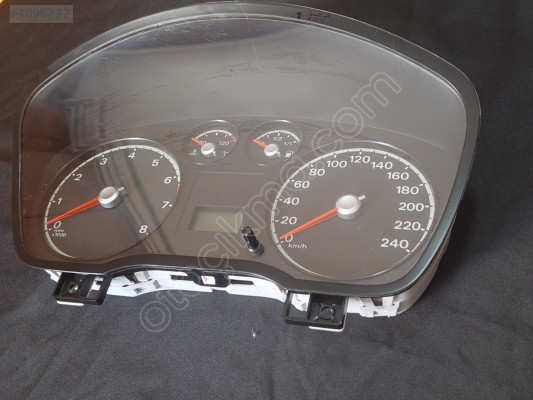 FORD FOCUS MK2 BENZINLI 2006 2008 KM SAATI