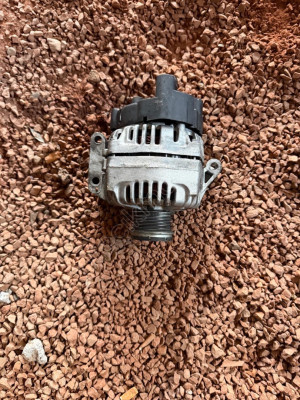 FIAT LİNEA 1.3 ÇIKMA ŞARJ DİNAMOSU