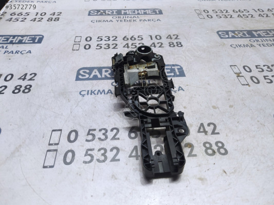 ÇIKMA VW PASSAT B6 B7 SAĞ ÖN DIŞ KAPI KOLU BRAKETİ