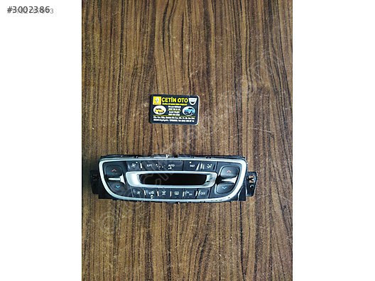 275100018R FLUENCE MEGANE 3 III KLIMA KALORIFER PANELI DİJİTAL