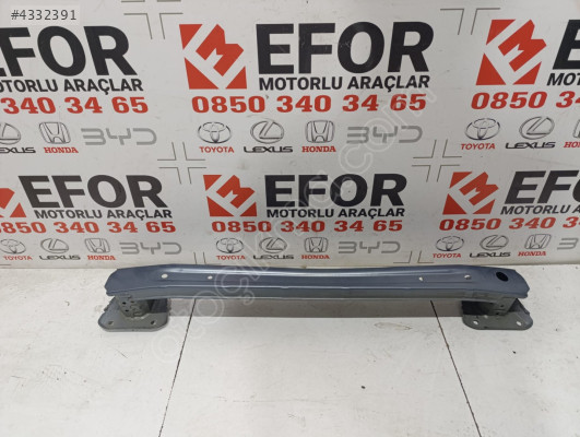 TOYOTA COROLLA ARKA TAMPON DEMİRİ ÇIKMA ORİJİNAL PARÇA