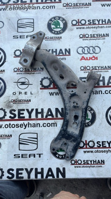 1K0407166C tiguan 2010-2015  sağ ön tabla
