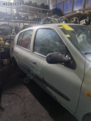Renault Clio Sağ Ön Kapı Çıkma Orjinal