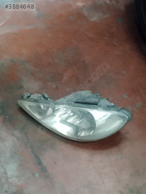 Peugeot 206 çıkma sol farı