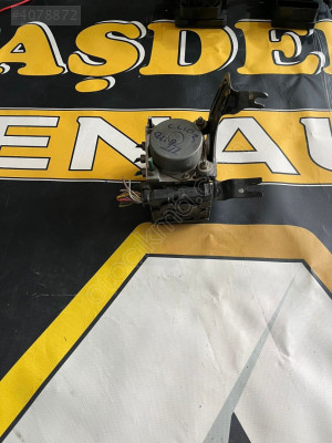 Renault Clio 3 Abs beyni