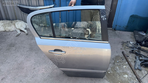 2012 Opel astra H sağ arka kapı 25000