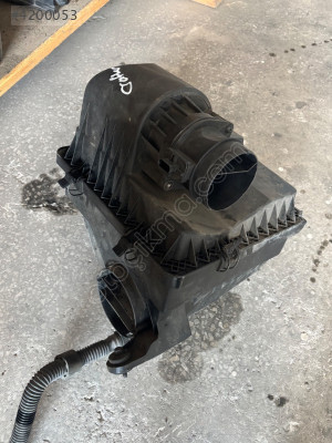 2022 CRAFTER 2.0 TDİ ÇIKMA ORJİNAL HAVA FİLTRESİ KUTUSU