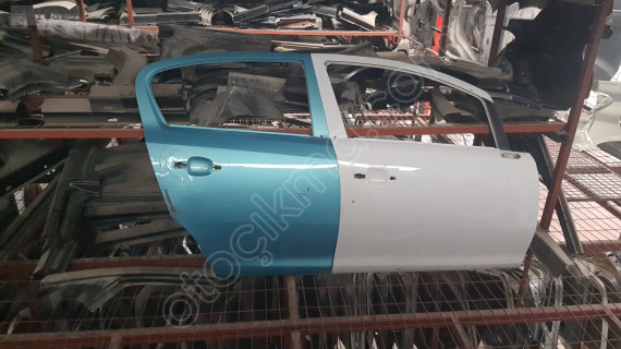 Opel corsa d sag ön arka kapı sefalılar oto cikma