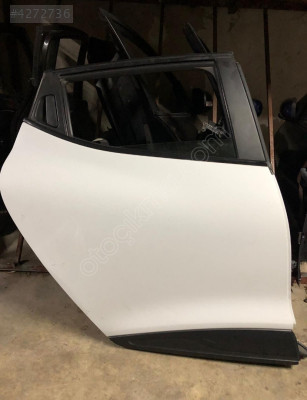 RENAULT CLİO 4 ÇIKMA  SAĞ ARKA AKAPI ORJİANAL