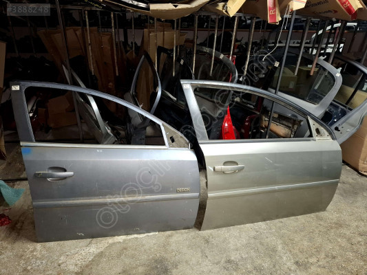 ÖZMEN OPEL VECTRA C ÇIKMA SAĞ ÖN KAPI