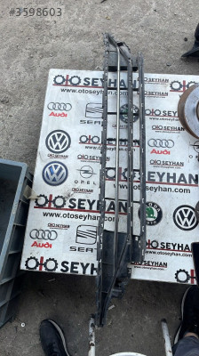 Volkswagen Passat b8.5 ön tampon alt ızgarası ızgara
