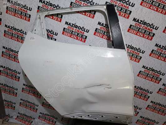 Renault Clio 4 sağ arka kapı